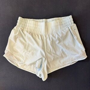 Lululemon Hotty Hot High Rise Lined Short 2.5" Size 6 Sky Blue
